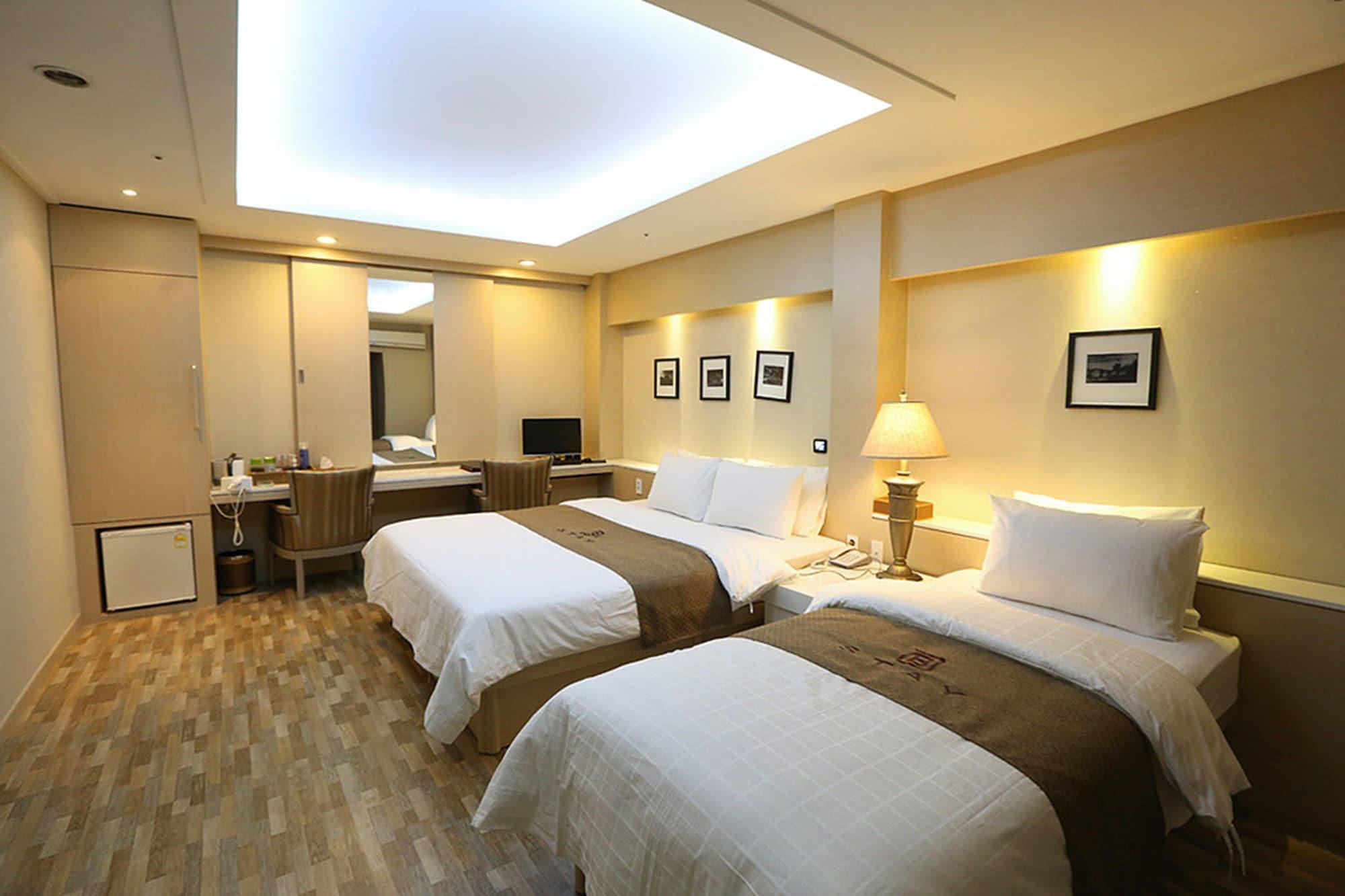 Bucheon Hotel Exterior photo